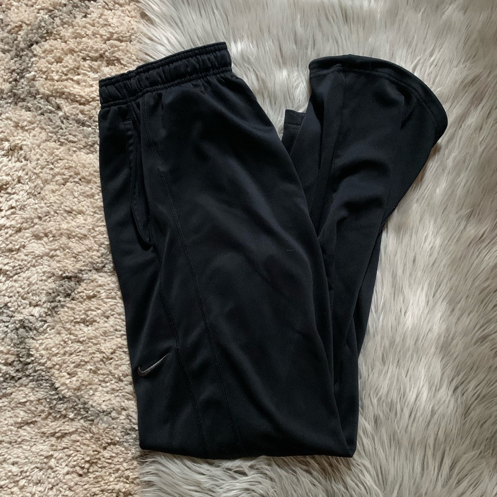 Nike Therma-Fit sweatpants